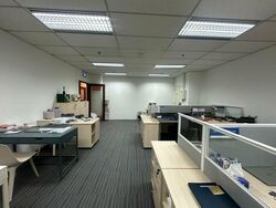 Sunshine Plaza (D7), Office #570936731